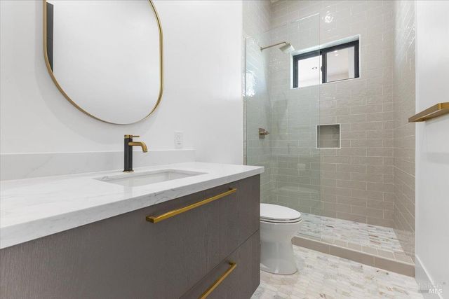 3623 Crescent Cir, Santa Rosa, CA 95403