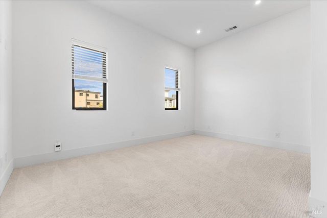 3623 Crescent Cir, Santa Rosa, CA 95403