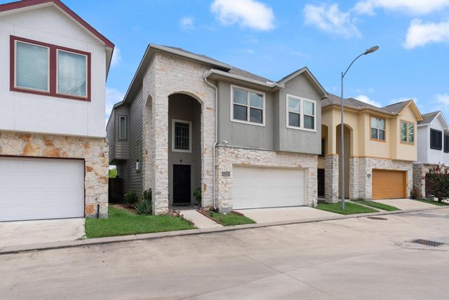 12612 Ashford Shadow Drive, Houston, TX 77072