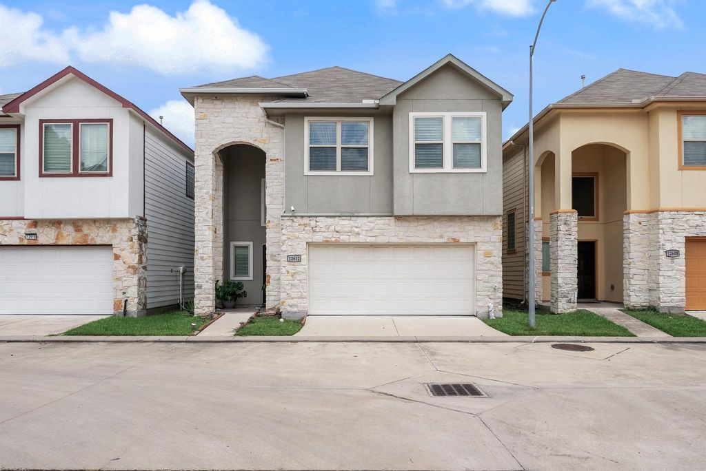 12612 Ashford Shadow Drive, Houston, TX 77072