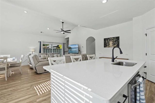 119 Red Cloud Walk, Waleska, GA 30183
