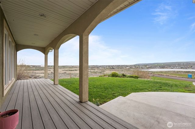 21025 NE Division .4, Soap Lake, WA 98851