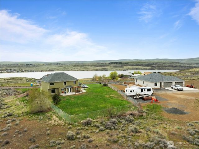 21025 NE Division .4, Soap Lake, WA 98851