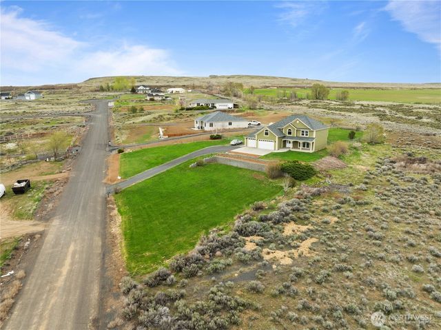 21025 NE Division .4, Soap Lake, WA 98851