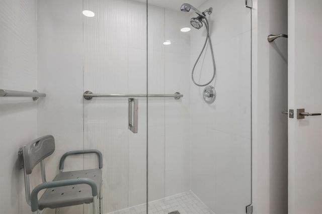 3590 Via Poinciana 501, Lake Worth, FL 33467