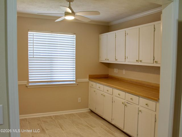 1967 Teakwood Drive, Jackson, MS 39212