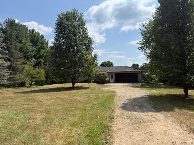 10089 Coldwater Road, Flushing, MI 48433