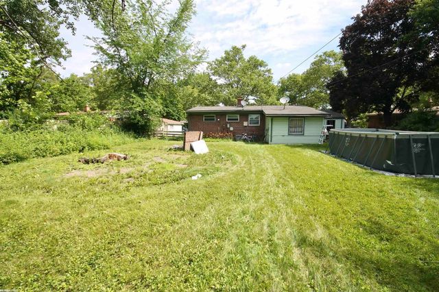 13301 Kenwood Street, Oak Park, MI 48237