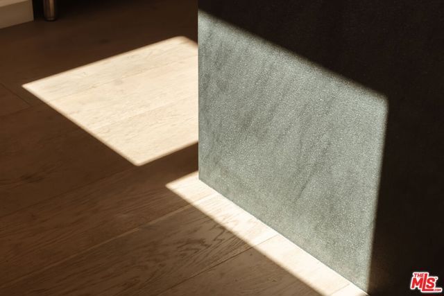 10725 Ashton Avenue 101, Los Angeles, CA 90024