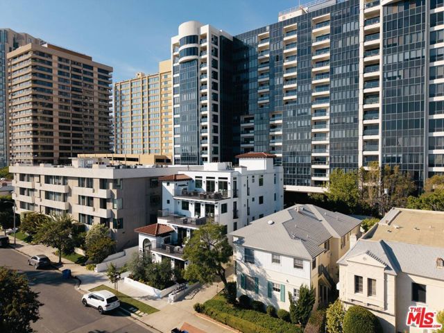 10725 Ashton Avenue 101, Los Angeles, CA 90024