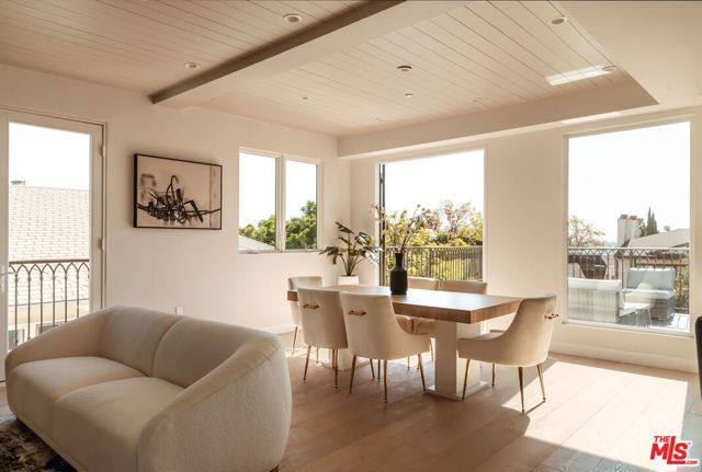 10725 Ashton Avenue 101, Los Angeles, CA 90024