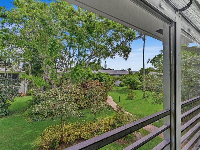 2420 NW 22nd Avenue Apt 602, Delray Beach, FL 33445