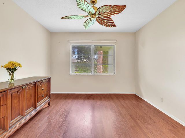 2420 NW 22nd Avenue Apt 602, Delray Beach, FL 33445