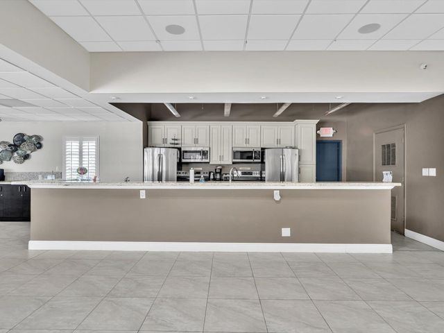 2420 NW 22nd Avenue Apt 602, Delray Beach, FL 33445