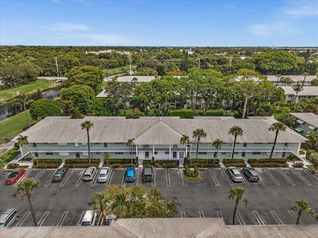 2420 NW 22nd Avenue Apt 602, Delray Beach, FL 33445