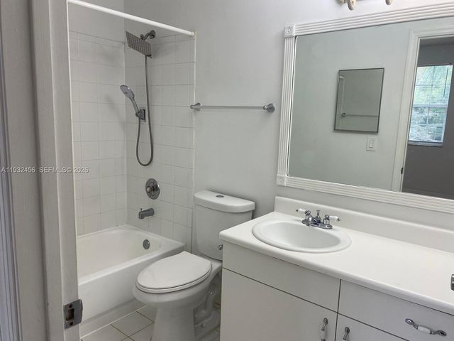 1384 Veracruz Ln 4-7, Weston, FL 33327