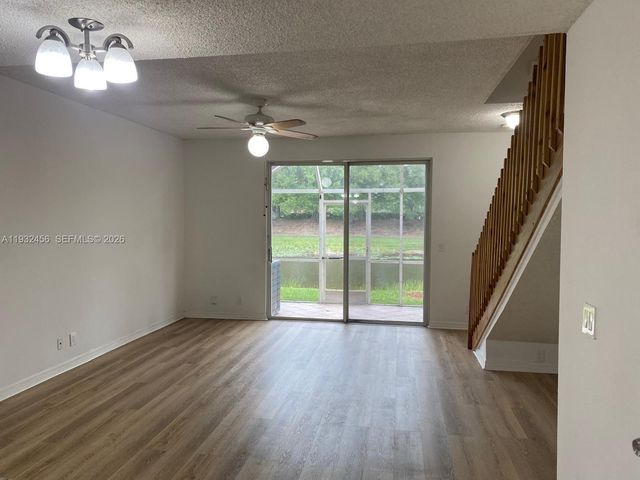 1384 Veracruz Ln 4-7, Weston, FL 33327