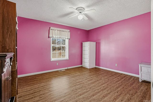 403 Rosewood Dr, Paragould, AR 72450