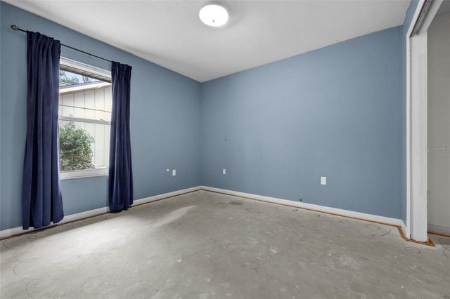 5911 NW 44TH PL, Gainesville, FL 32606