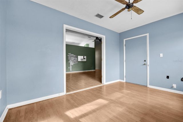 5911 NW 44TH PL, Gainesville, FL 32606