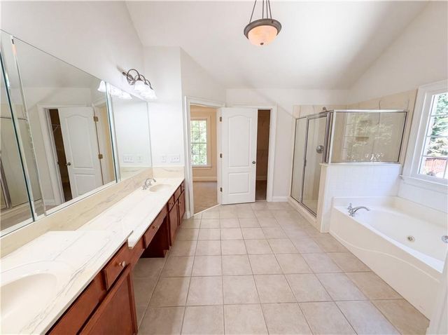 861 Windsor Creek Drive, Grayson, GA 30017