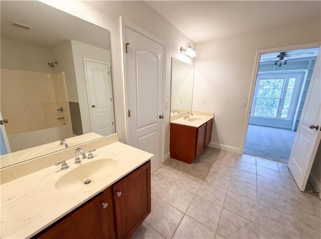861 Windsor Creek Drive, Grayson, GA 30017