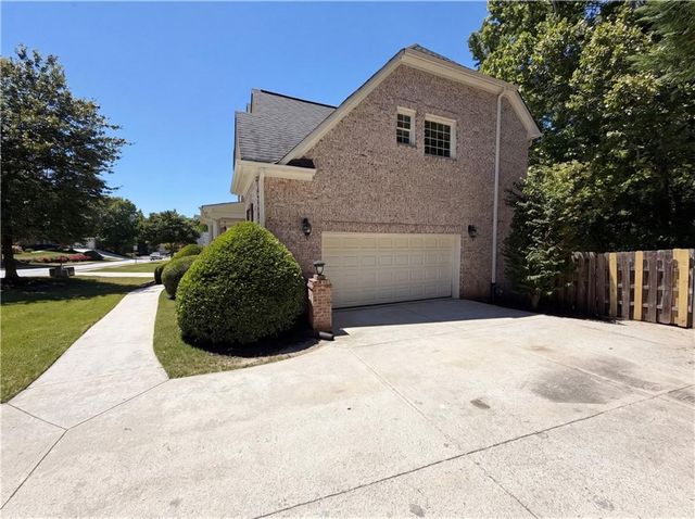 861 Windsor Creek Drive, Grayson, GA 30017