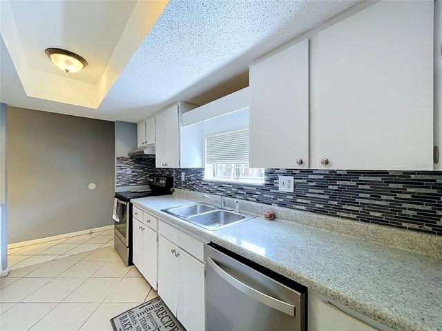 7907 SABAL DRIVE, Temple Terrace, FL 33637