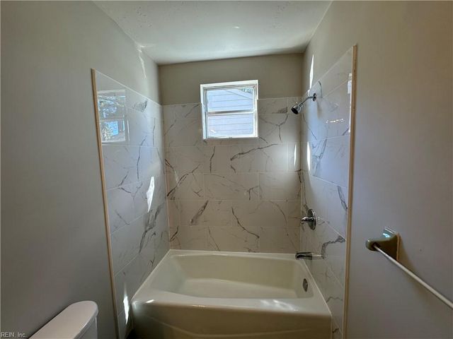 3701 E Stratford Rd # A, Virginia Beach, VA 23455