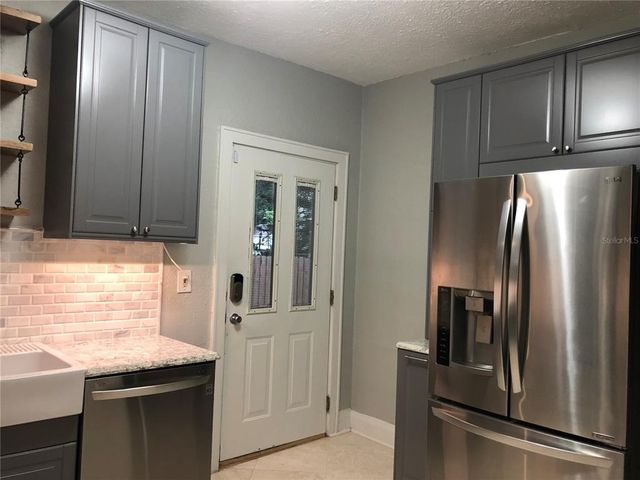 205 W LOUISIANA AVENUE, Tampa, FL 33603