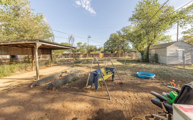 1512 27th Street, Lubbock, TX 79411