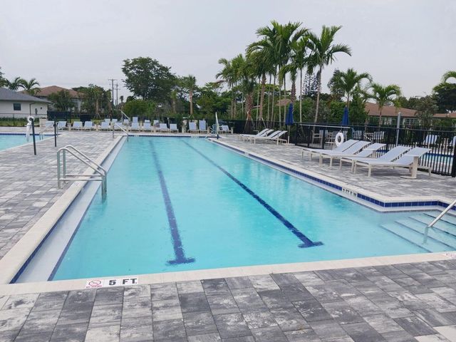 13988 Via Flora B, Delray Beach, FL 33484