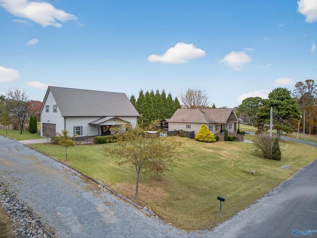 157 Olympia Lane, Grant, AL 35747