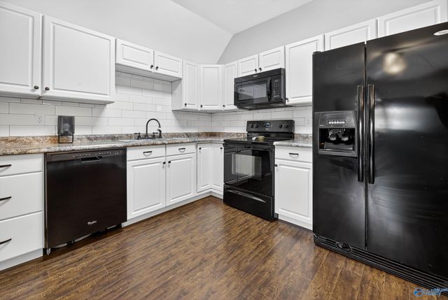 157 Olympia Lane, Grant, AL 35747