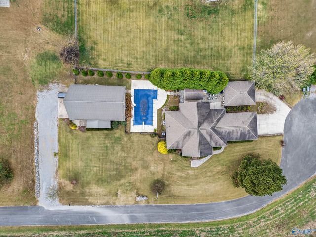 157 Olympia Lane, Grant, AL 35747