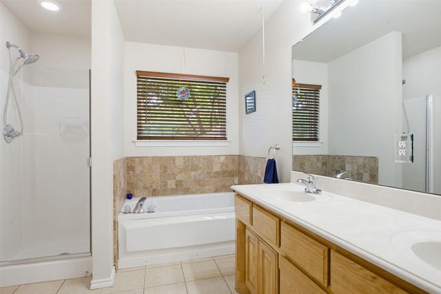 100 Deep Wood Lane, Weatherford, TX 76088