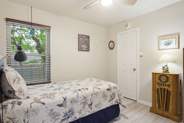 100 Deep Wood Lane, Weatherford, TX 76088