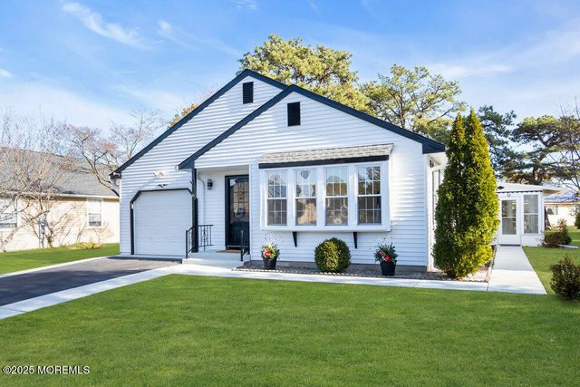 6 Berkeley Street 64, Whiting, NJ 08759