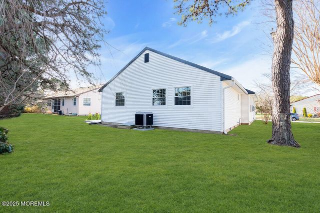 6 Berkeley Street 64, Whiting, NJ 08759