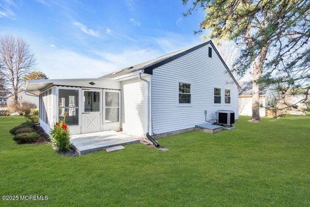 6 Berkeley Street 64, Whiting, NJ 08759