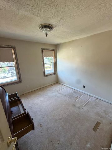 22121 Francis Street, Dearborn, MI 48124