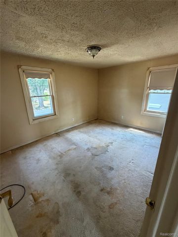 22121 Francis Street, Dearborn, MI 48124