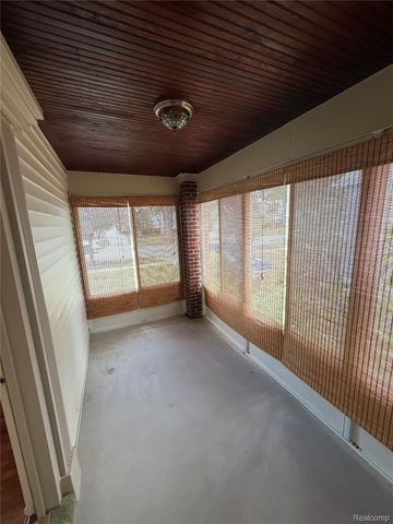 22121 Francis Street, Dearborn, MI 48124