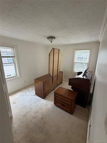 22121 Francis Street, Dearborn, MI 48124