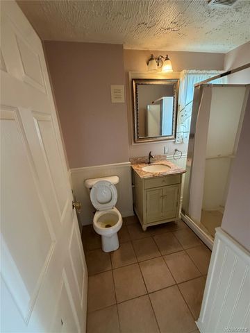 22121 Francis Street, Dearborn, MI 48124