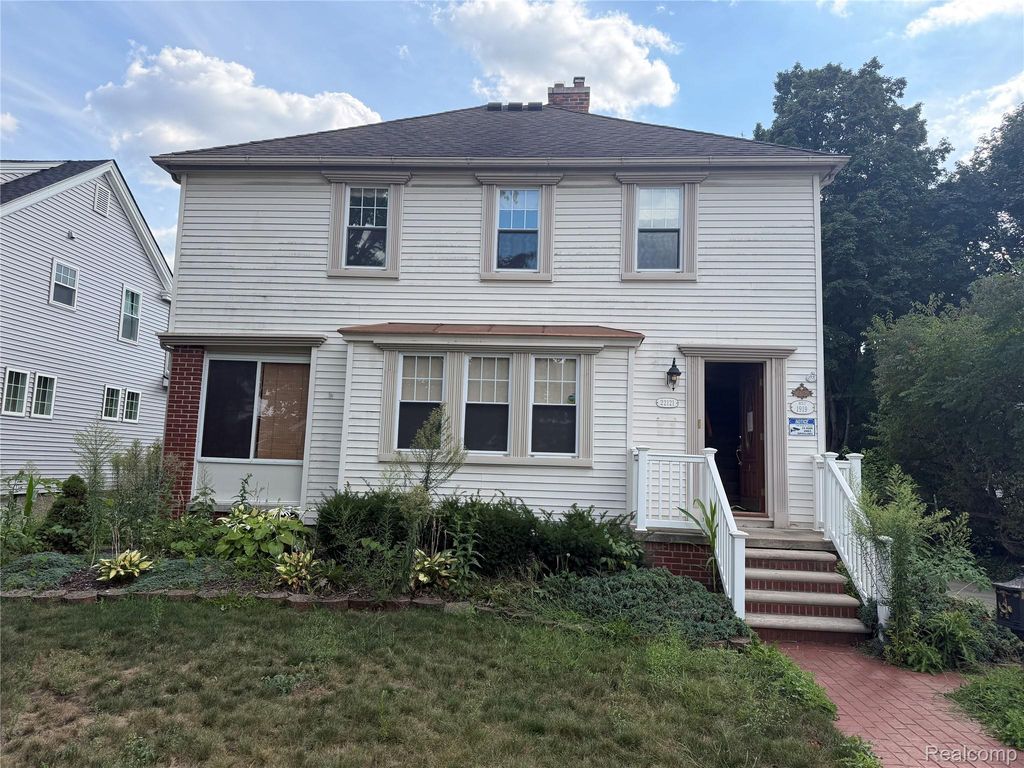 22121 Francis Street, Dearborn, MI 48124