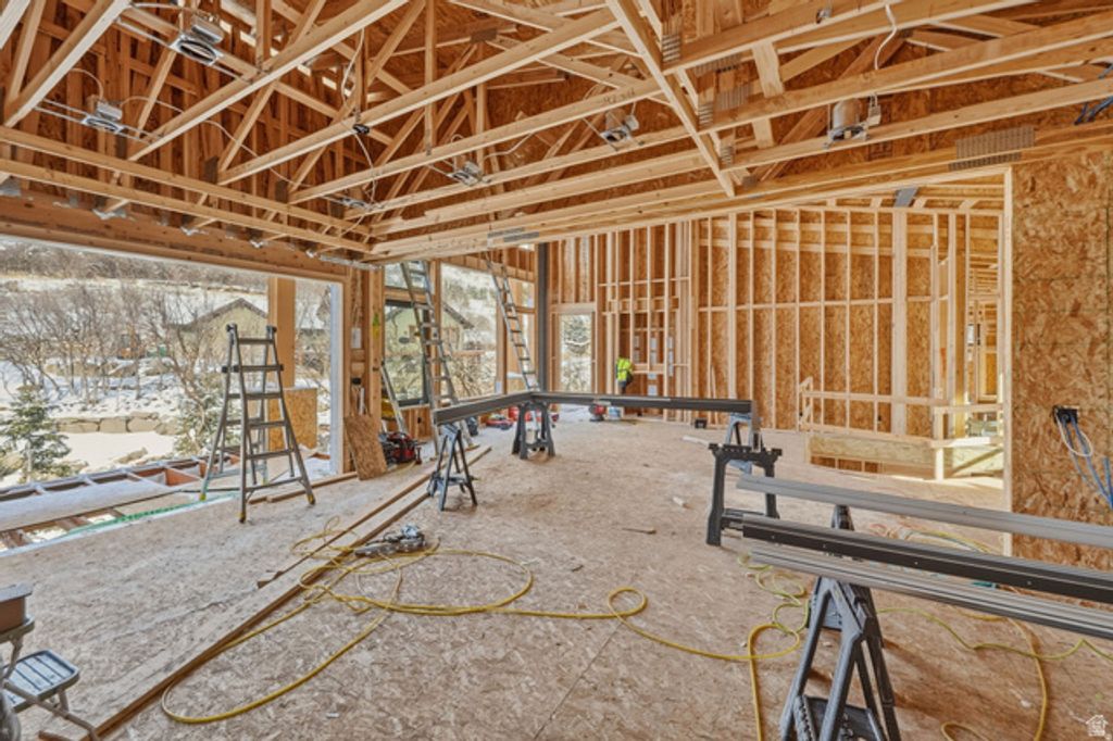Image 31 of property listing at 3773 E QUAIL HILL LN #104, Sandy, UT 84092