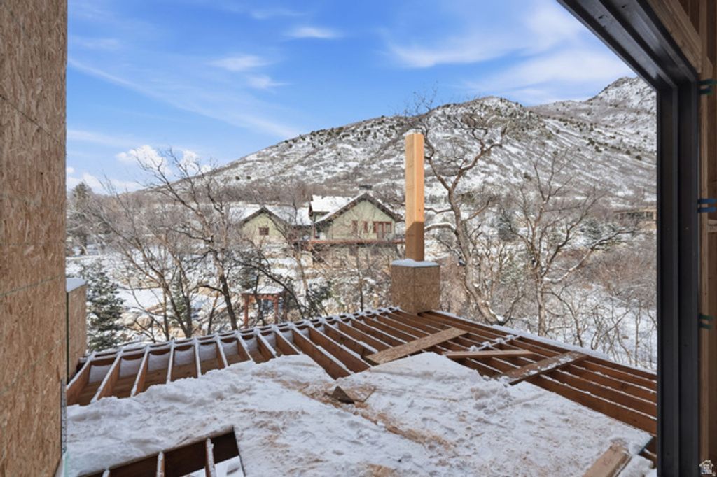 Image 55 of property listing at 3773 E QUAIL HILL LN #104, Sandy, UT 84092