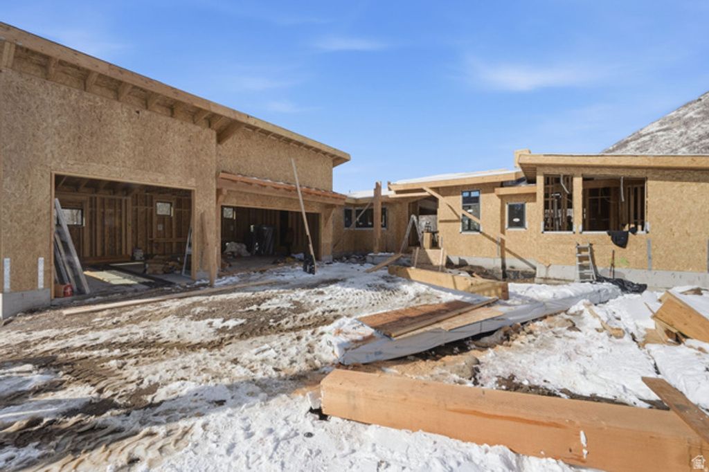 Image 56 of property listing at 3773 E QUAIL HILL LN #104, Sandy, UT 84092