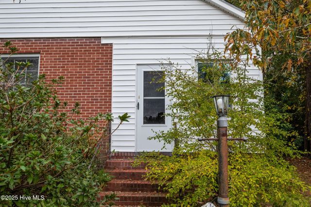 201 Park Avenue, Kinston, NC 28501